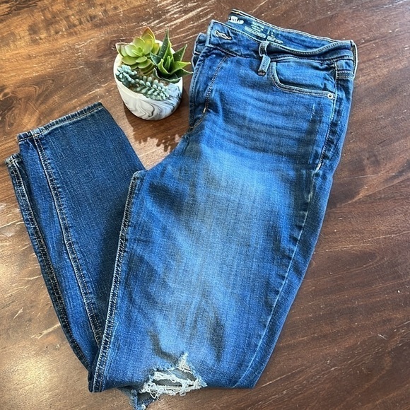 OLD NAVY | Super Skinny High Rise Rock Star Jeans Distressed - Picture 2 of 3